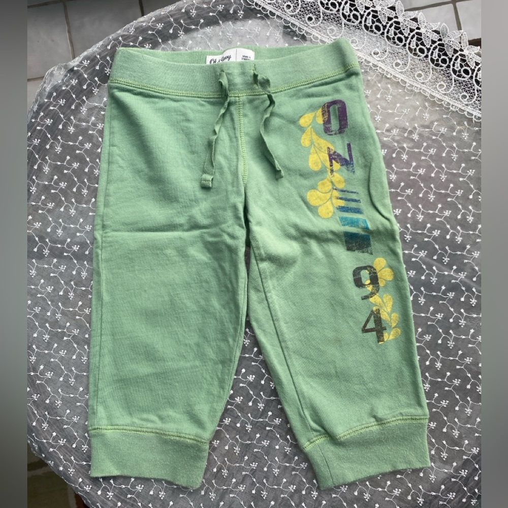 Vintage Old Navy Green Kids Joggers with Graphic Print